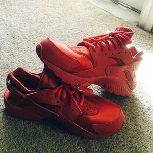 Nike Huarache Women’s 9.5